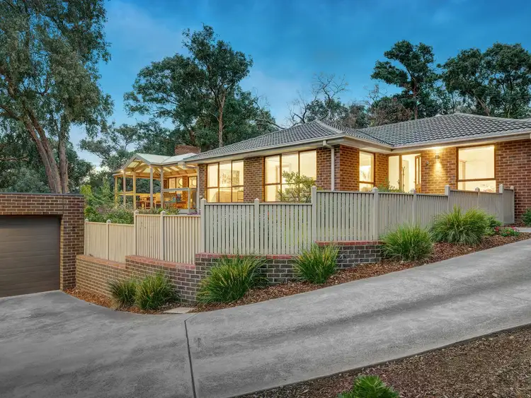 2/11 Elmo Road, Montmorency VIC 3094