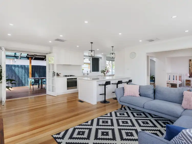 Second view of Homely house listing, 9 Jindalee Avenue, Yallambie VIC 3085