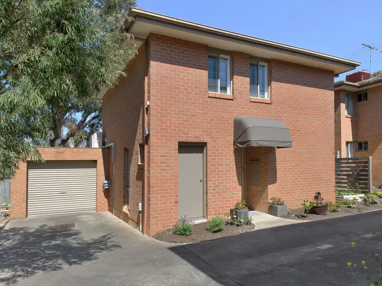 6/11 Station Street, Blackburn VIC 3130