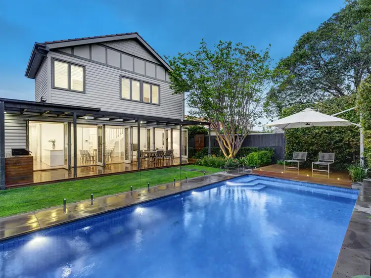 8 Gnarwyn Road, Carnegie VIC 3163