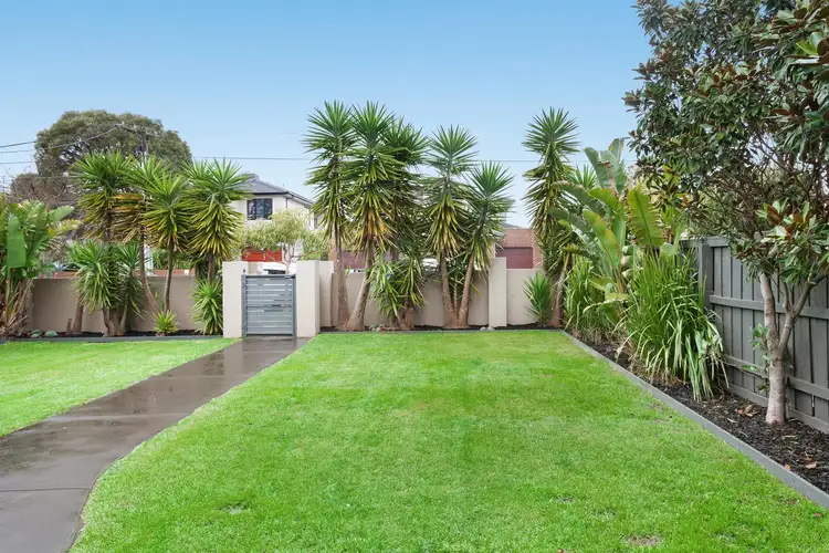 Second view of Homely unit listing, 1/21 Fairbank Road, Bentleigh VIC 3204