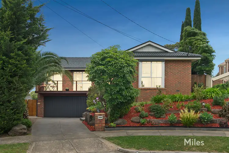 8 Derwent Place, Watsonia North VIC 3087