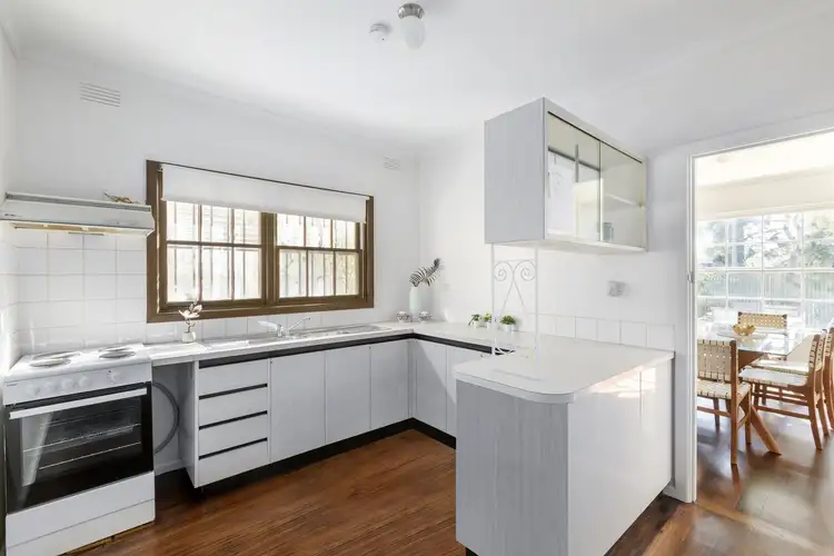 Sixth view of Homely townhouse listing, 5 East Boundary Road, Bentleigh East VIC 3165