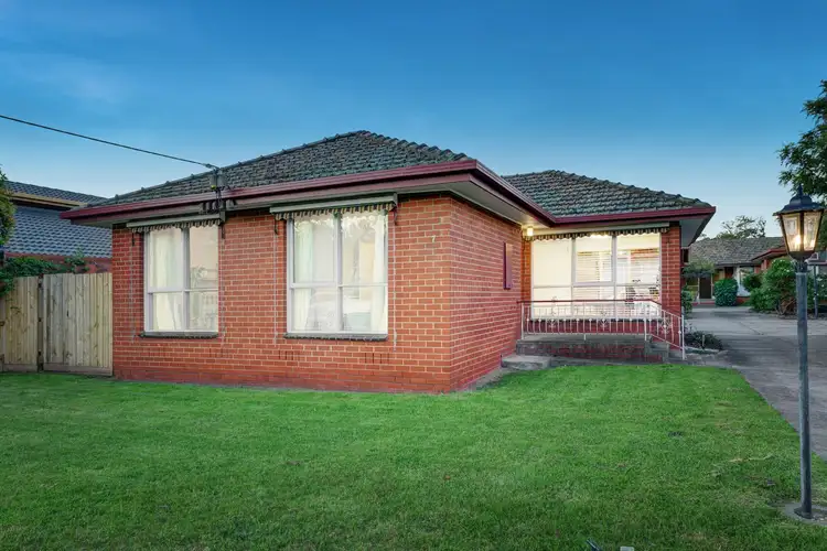 Main view of Homely unit listing, 2/7 Oakleigh Road, Carnegie VIC 3163