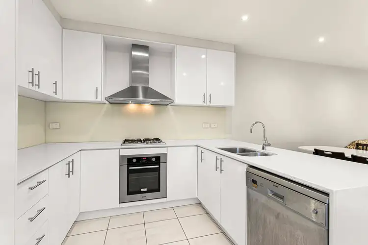 Fourth view of Homely townhouse listing, 10/282 Manningham Road, Templestowe Lower VIC 3107