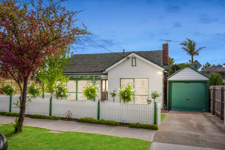 Main view of Homely unit listing, 1/13 Farleigh Avenue, Burwood VIC 3125