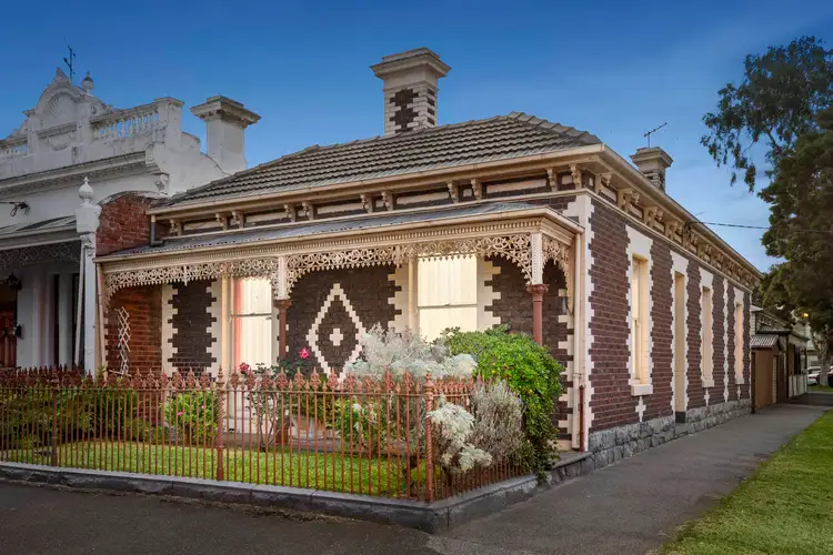 10 Kerferd Road