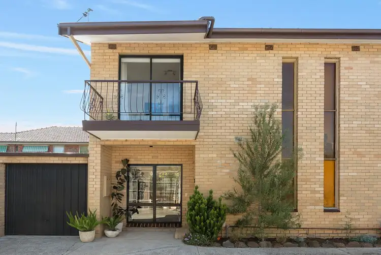 2/8 Florence Street, Mentone VIC 3194