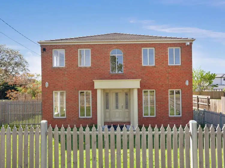 372 Warrigal Road, Cheltenham VIC 3192