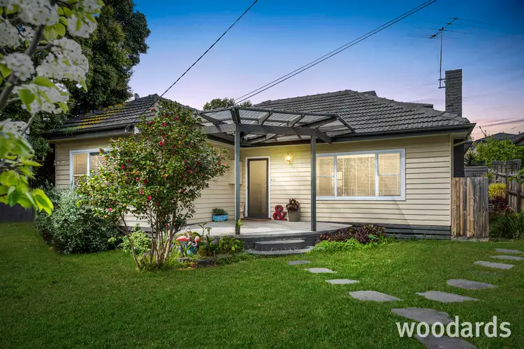 1/8 Vannam Drive, Ashwood VIC 3147