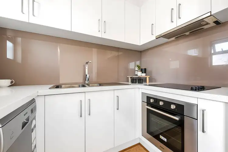 Fourth view of Homely apartment listing, 3/110 Atherton Road, Oakleigh VIC 3166