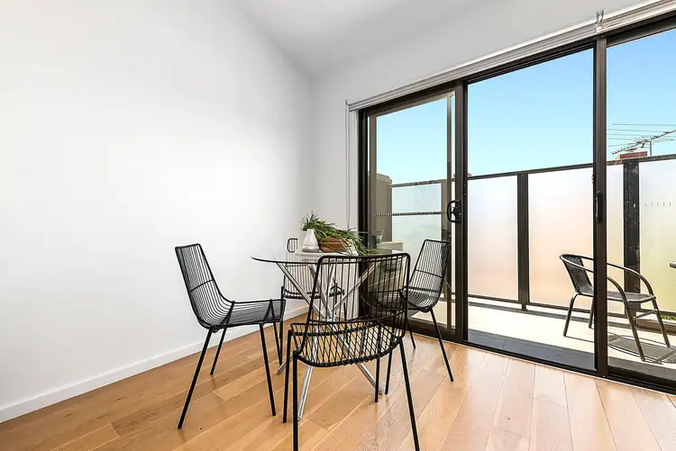 Fifth view of Homely apartment listing, 3/110 Atherton Road, Oakleigh VIC 3166