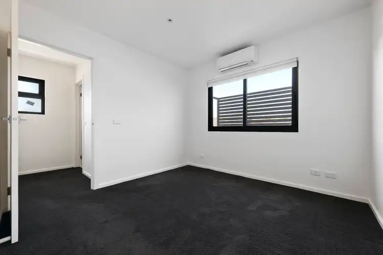 Fifth view of Homely apartment listing, 13/110 Atherton Road, Oakleigh VIC 3166