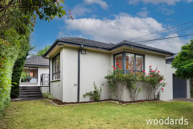 2 Meadow Court, Blackburn South VIC 3130