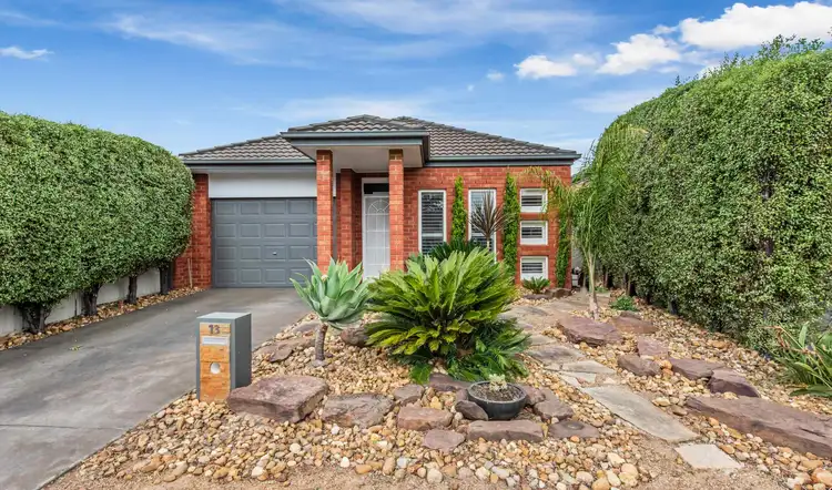 13 Ashwood Grove, Pakenham VIC 3810
