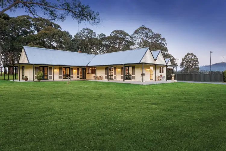 71 Navigators Road, Warrenheip VIC 3352