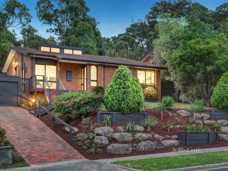 5 Hillingdon Drive, Diamond Creek VIC 3089