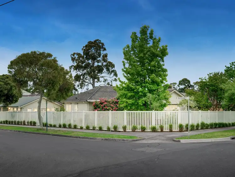 18 Amery Avenue, Blackburn VIC 3130