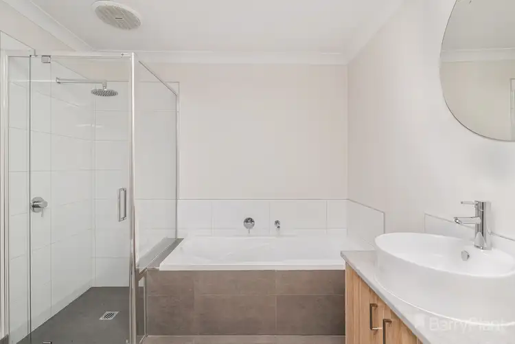 Sixth view of Homely unit listing, 2/13 Wellington Street, Wallan VIC 3756