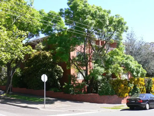 Main view of Homely apartment listing, 8/2 Yarra Street, Hawthorn VIC 3122