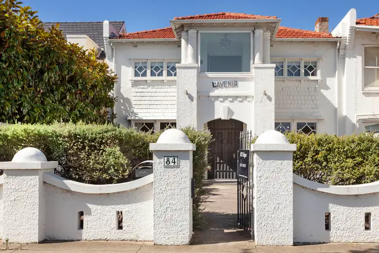84 Marine Parade, Elwood VIC 3184