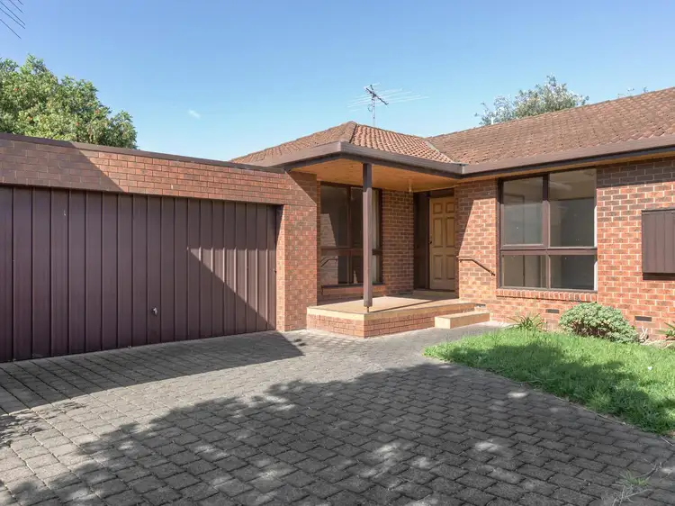 Main view of Homely unit listing, 3/19 St Huberts Road, Carnegie VIC 3163