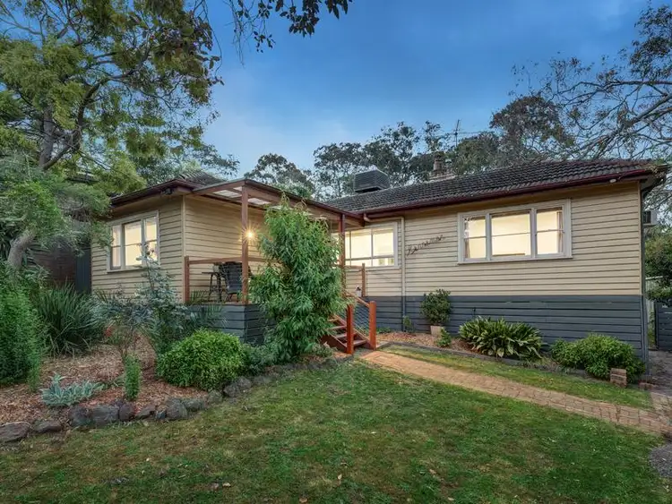 19 Baldwin Avenue, Montmorency VIC 3094