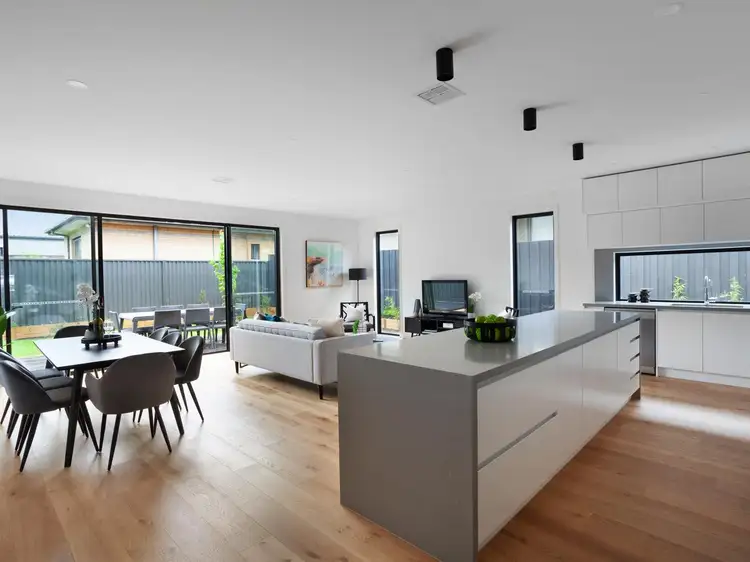 Fourth view of Homely townhouse listing, 18a Waratah Street, Bentleigh East VIC 3165