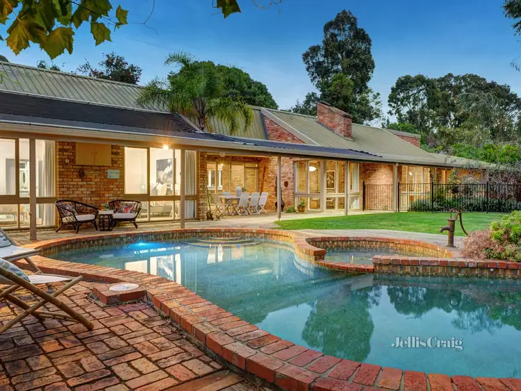 19 Rosehill Road, Lower Plenty VIC 3093