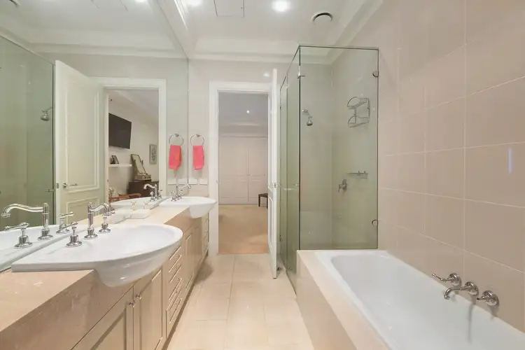 Sixth view of Homely apartment listing, 4/455 Glenferrie Road, Kooyong VIC 3144
