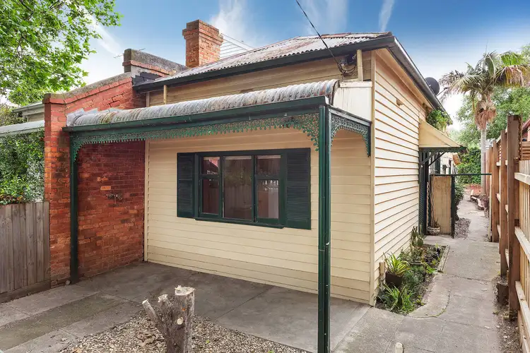 34 Rothesay Avenue, Elwood VIC 3184