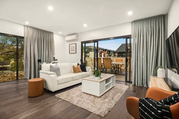 201/25 Pryor Street, Eltham VIC 3095