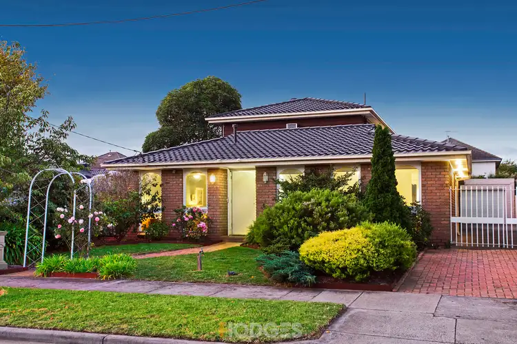 31 Peters Drive, Cheltenham VIC 3192