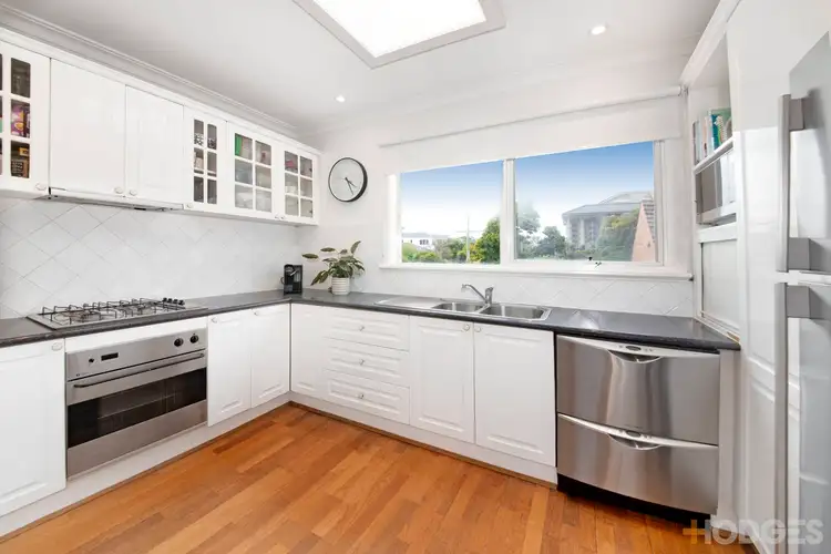 Fourth view of Homely unit listing, 8/58 Beach Road, Mentone VIC 3194