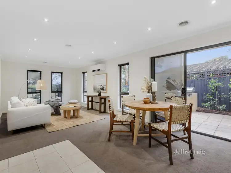 1/10 Wellington Street, Montmorency VIC 3094