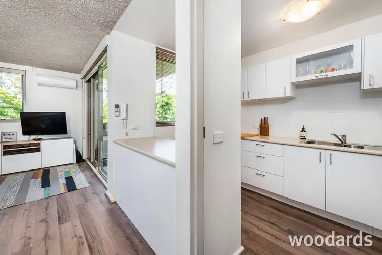 Sixth view of Homely apartment listing, 2/11 Grandview Grove, Hawthorn East VIC 3123
