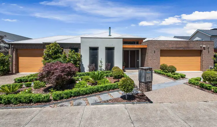 12 Booth Place, Pakenham VIC 3810