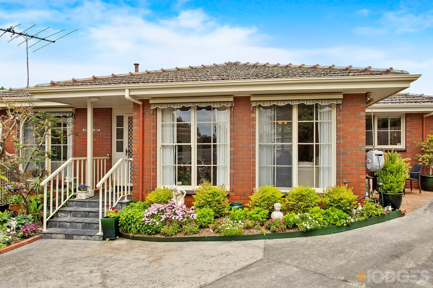 Main view of Homely unit listing, 2/10 Barwon Boulevard, Highton VIC 3216