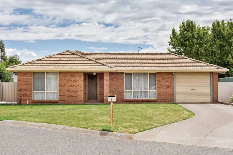 Main view of Homely house listing, 5 Lynbrae Court, Sebastopol VIC 3356
