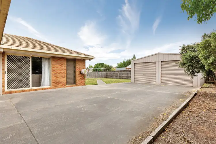 Sixth view of Homely house listing, 5 Lynbrae Court, Sebastopol VIC 3356