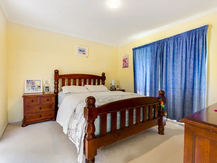 Seventh view of Homely house listing, 2 Chardonnay Place, Hoppers Crossing VIC 3029