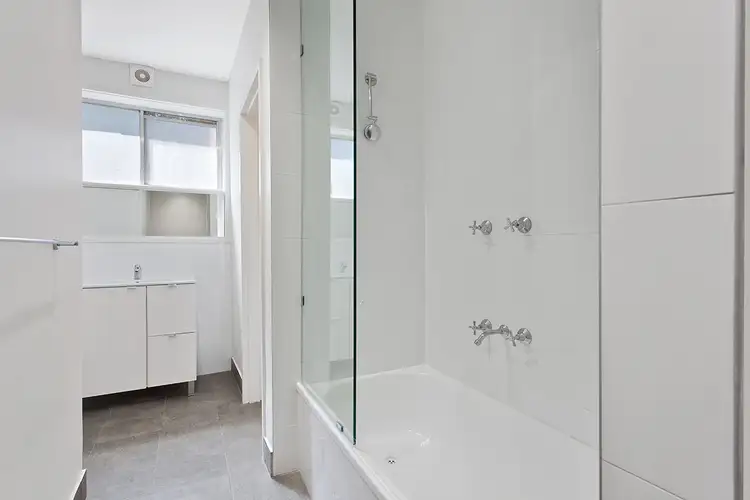 Fifth view of Homely apartment listing, 3/12 Cushing Avenue, Bentleigh VIC 3204