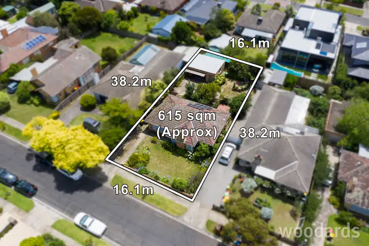11 Raleigh Street, Blackburn South VIC 3130