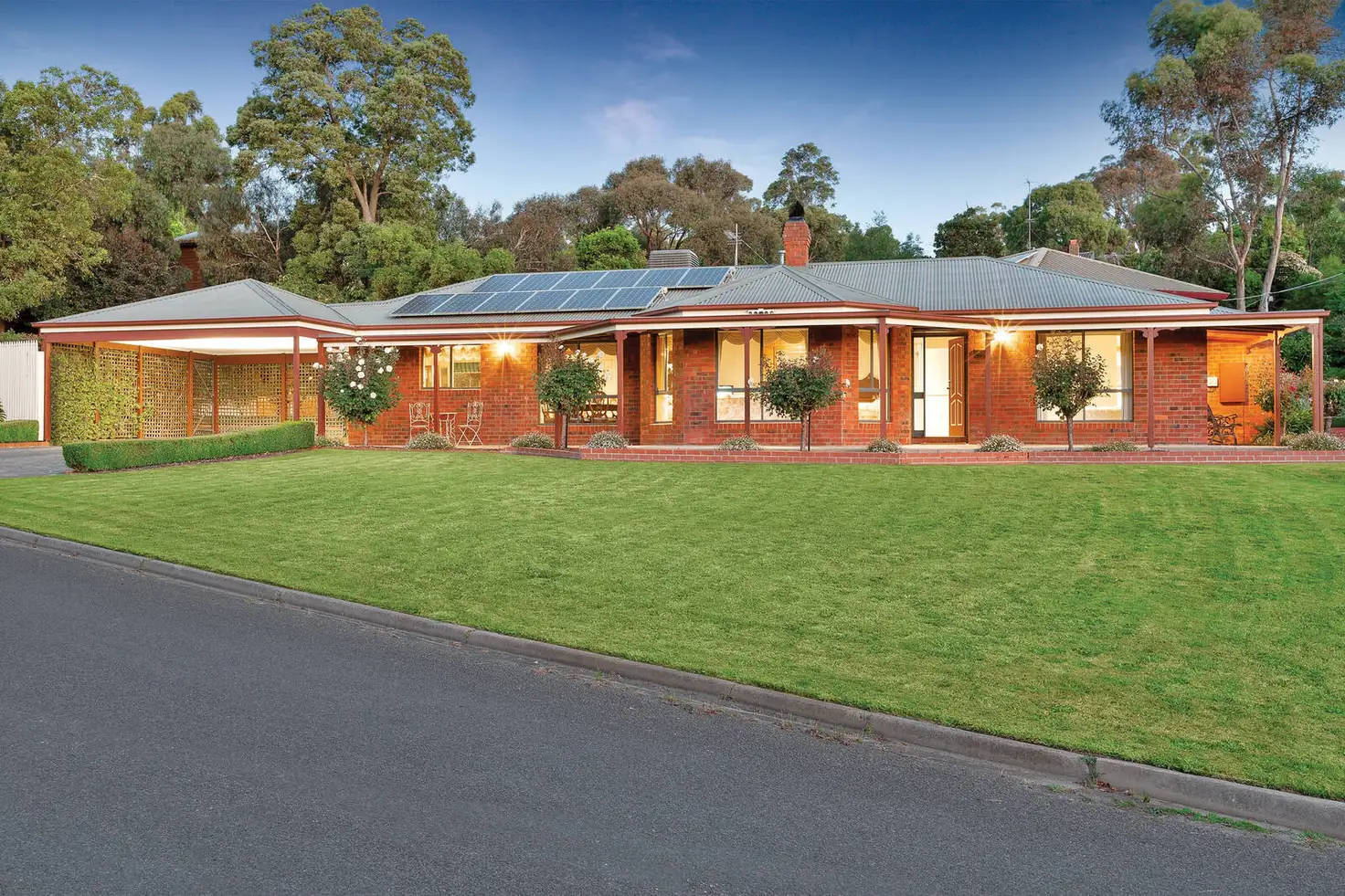 Main view of Homely house listing, 34 Pindari Drive, Mount Clear VIC 3350
