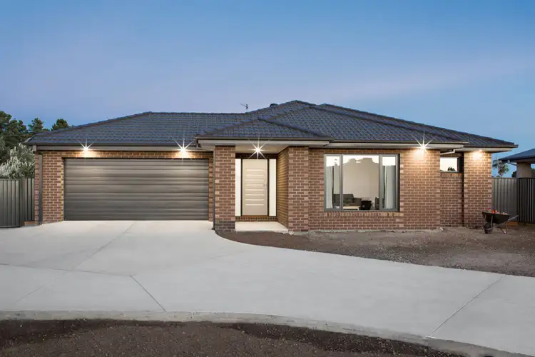 15 Treetop Drive, Cardigan VIC 3352