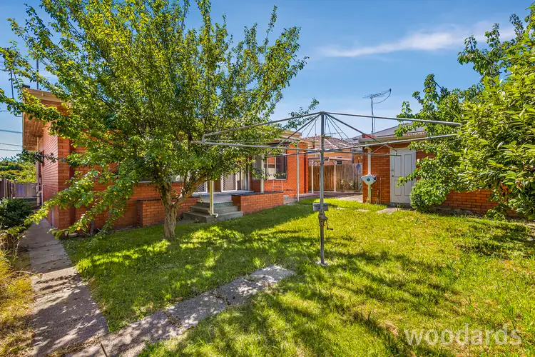 Second view of Homely house listing, 10 Myrtle Street, Bentleigh VIC 3204