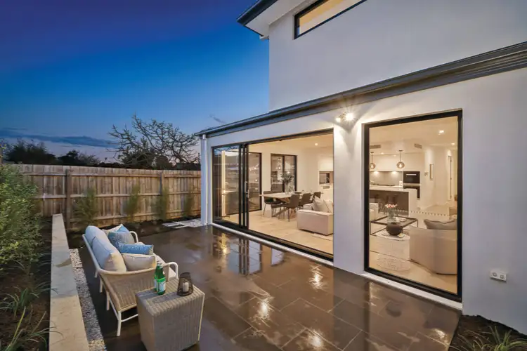 Main view of Homely townhouse listing, 1/5 Normandy Street, Ashburton VIC 3147