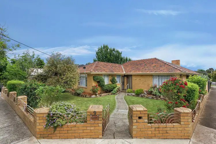 9 Rosedale Grove, Ivanhoe VIC 3079