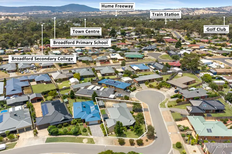 Second view of Homely house listing, 8 Greenwood Rise, Broadford VIC 3658