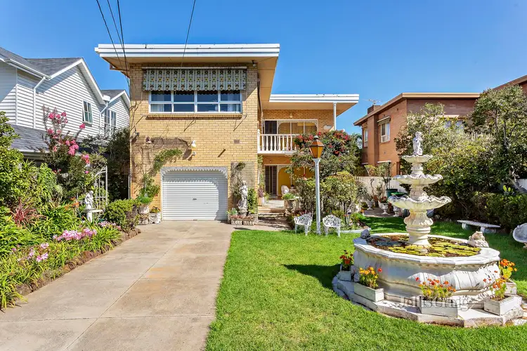 16 Alicia Street, Hampton VIC 3188
